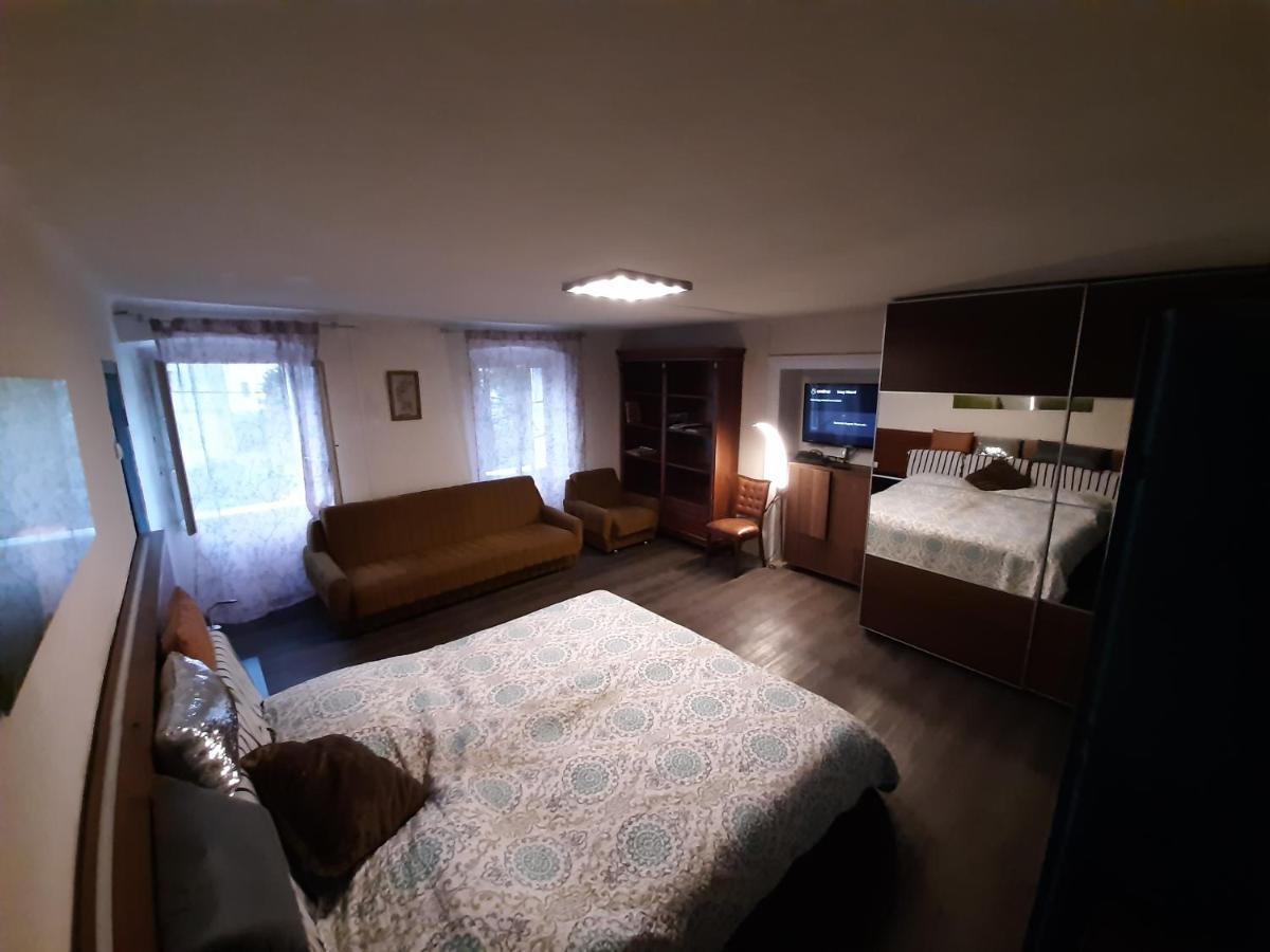 Lux Center B&B - Pasja Grofica Idrija Exteriör bild