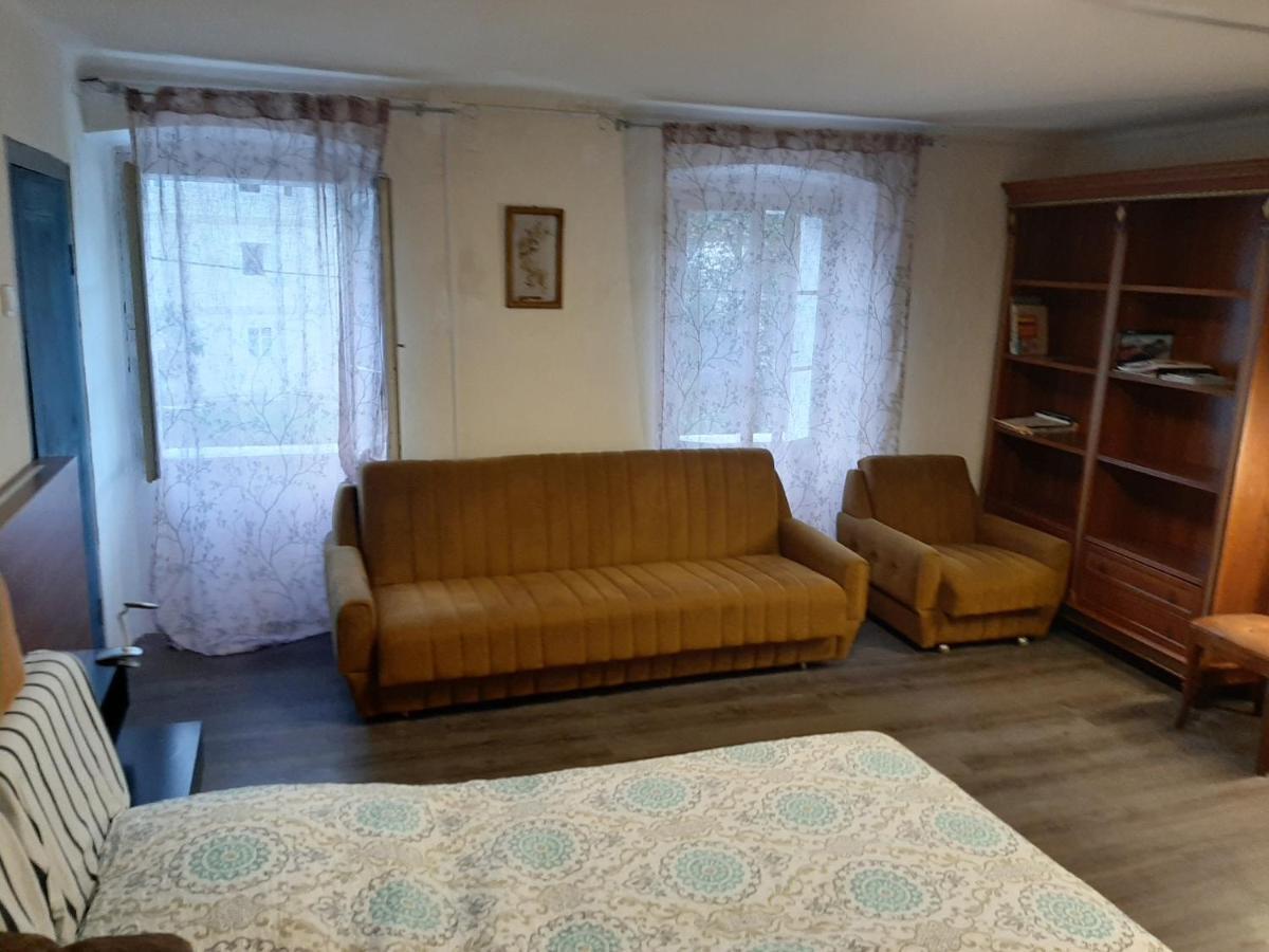 Lux Center B&B - Pasja Grofica Idrija Exteriör bild