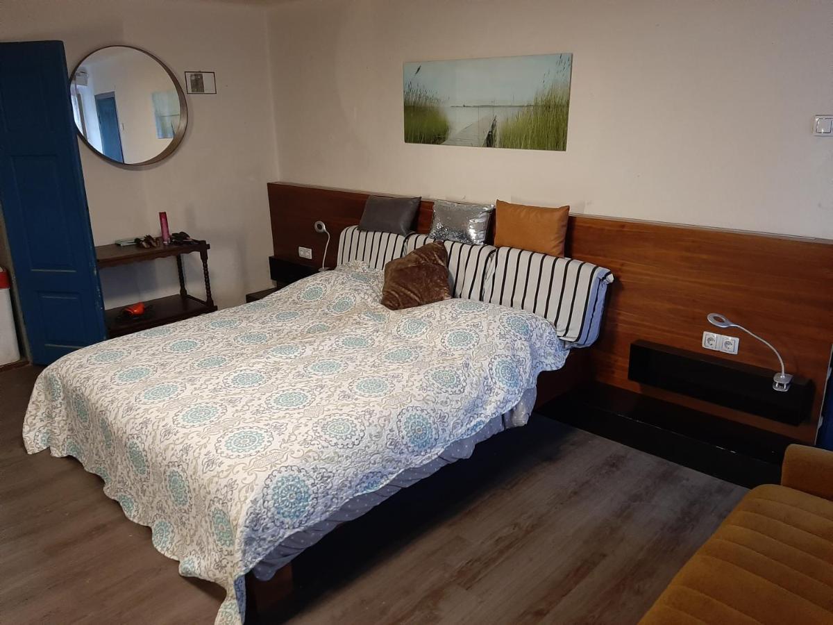 Lux Center B&B - Pasja Grofica Idrija Exteriör bild